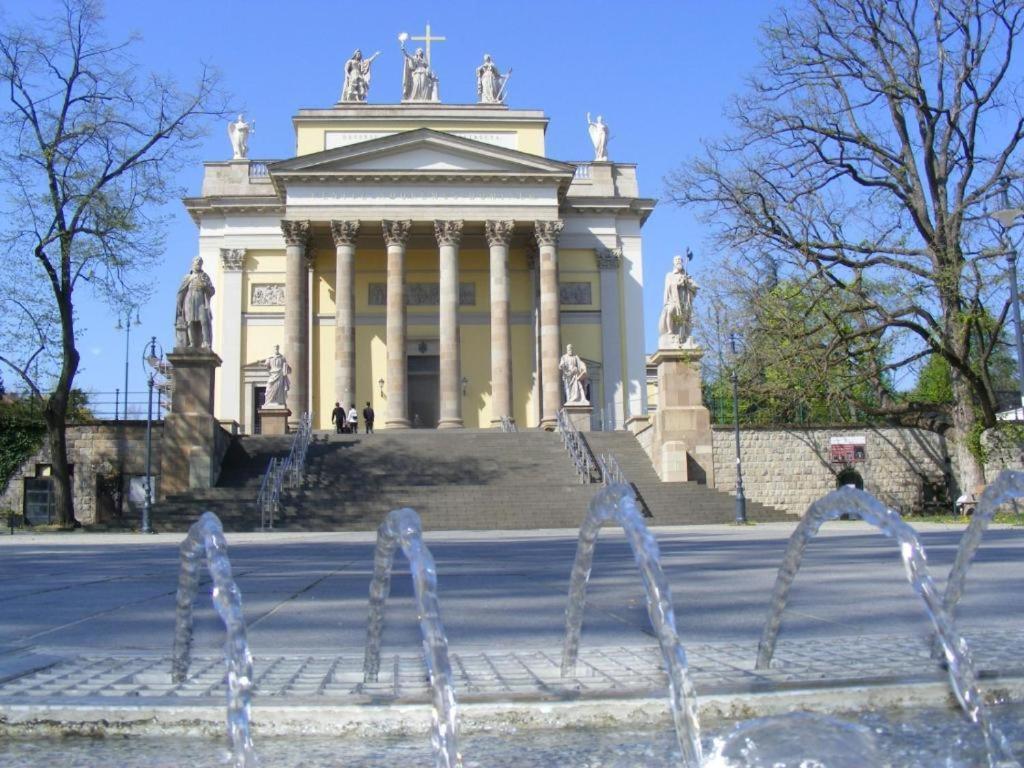 Fortuna Apartmanok Eger Exterior foto
